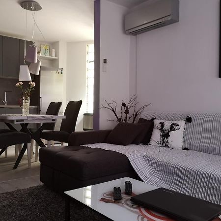 Apartman Emanuel Pula Bagian luar foto