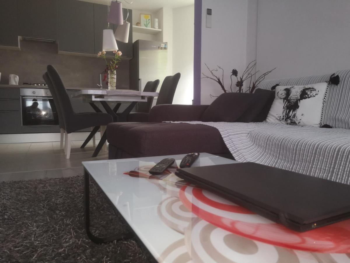 Apartman Emanuel Pula Bagian luar foto