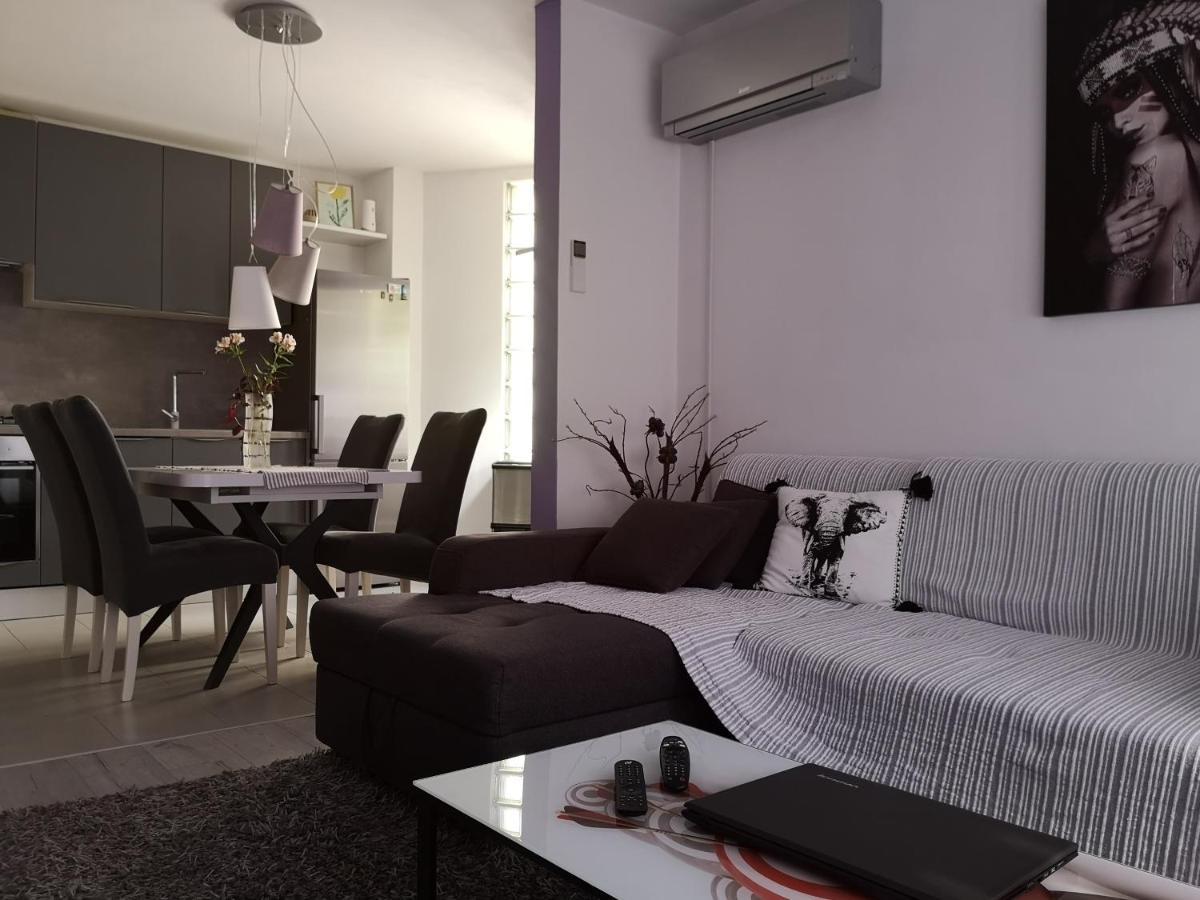 Apartman Emanuel Pula Bagian luar foto